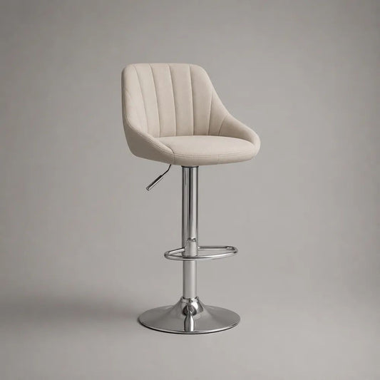 Barhocker mit Rückenlehne, höhenverstellbar und 360° drehbar, Polyester-Mikrofaser in Beige, Stahlgestell chromfarben, 52 × 49 × 84–105 cm